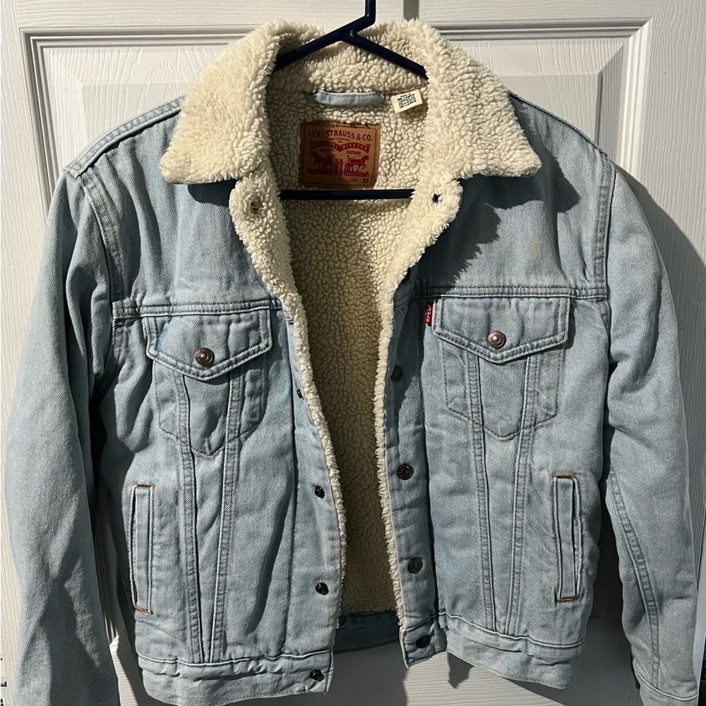 Levi's Women's Light Blue Sherpa Lined Denim Jacket